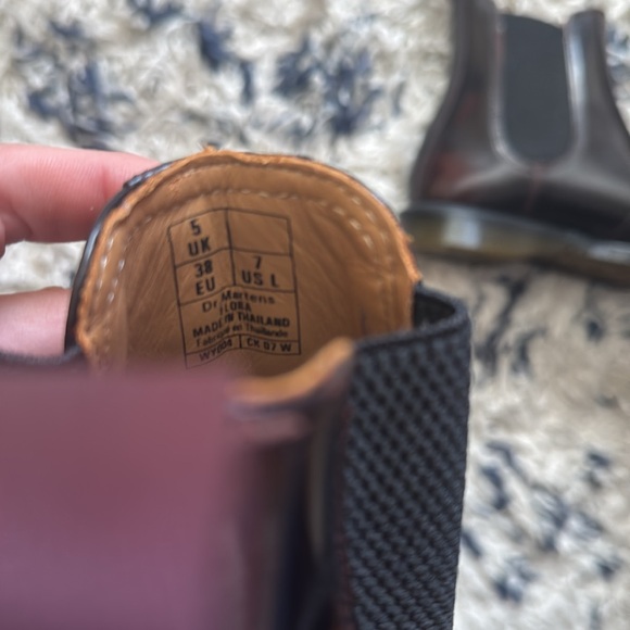 Dr. Martens Flora Chelsea Cherry Red Arcadia Leather Boots size us 7 uk 5 eu 38 - Picture 5 of 5